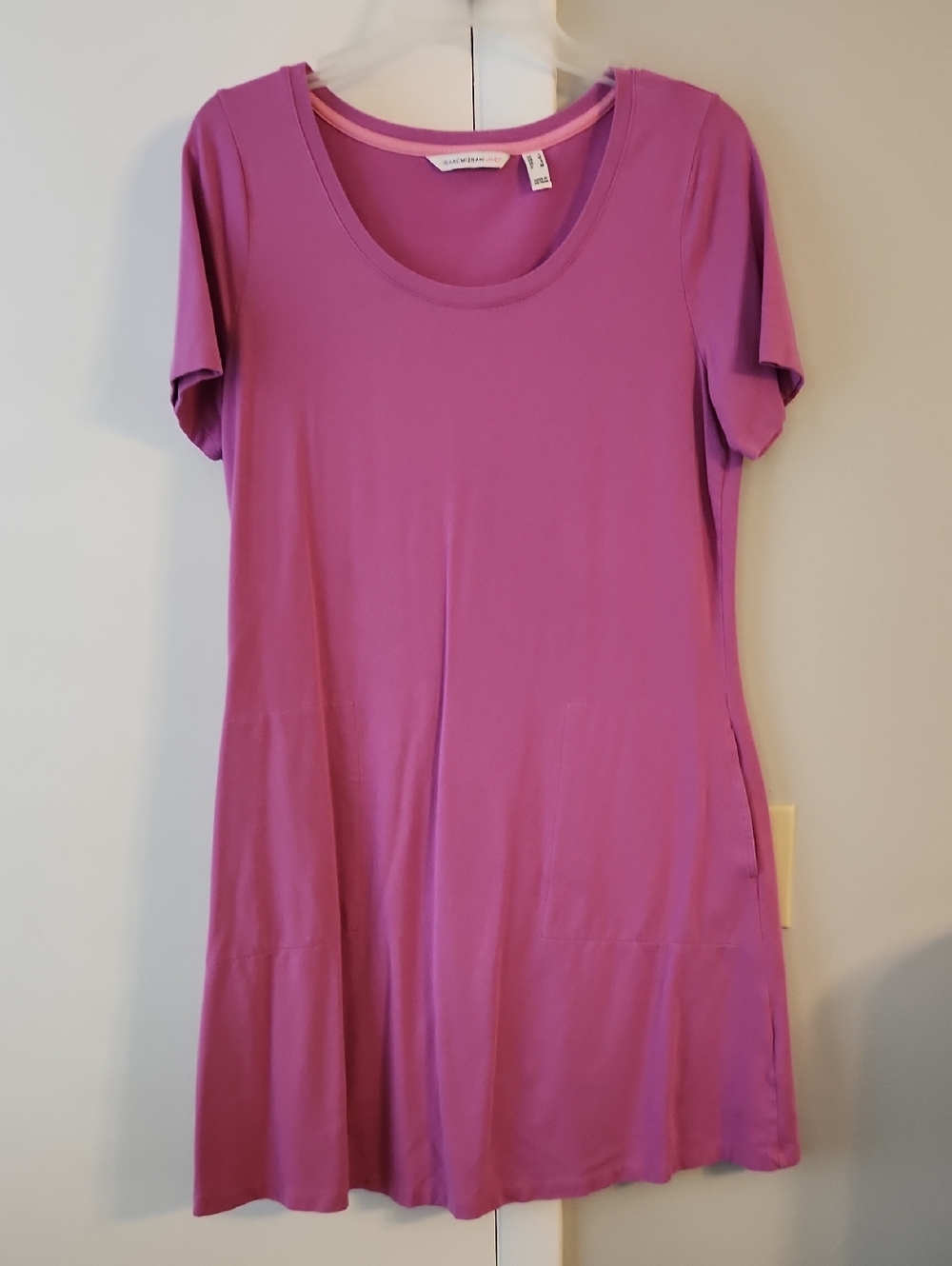 Isaac Mizrahi Raspberry Scoop Neck Short Sleeve Dress